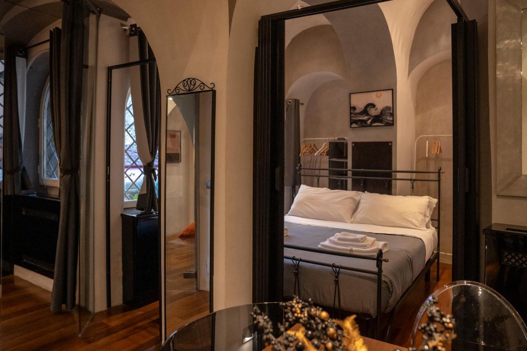Domus Ciancaleoni - Colosseum - Rione Monti โรม ภายนอก รูปภาพ